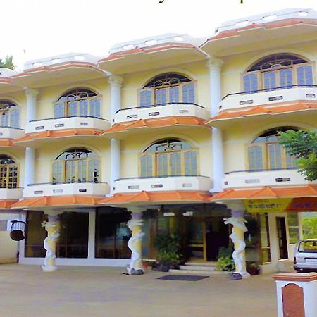 Hotel Sri Devi Comforts Chikmagalūr Exteriér fotografie